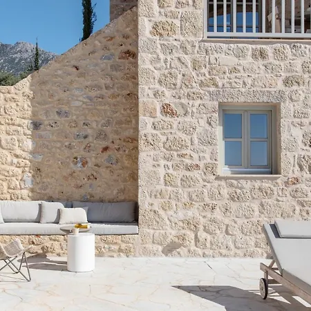 Amani Living Villa *