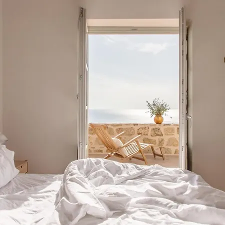 Amani Living * Stoúpa