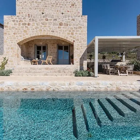 Amani Living Villa Stoúpa