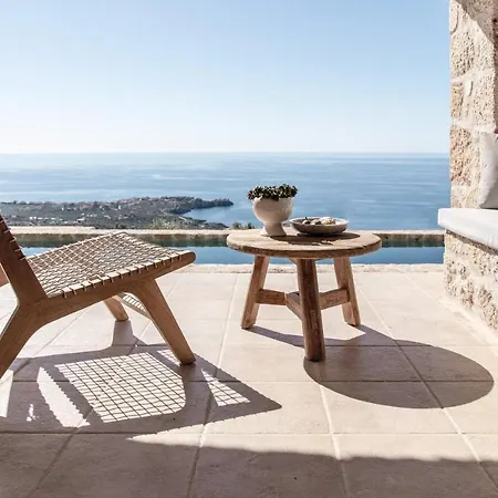 Amani Living * Stoúpa