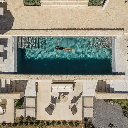 Amani Living Villa *