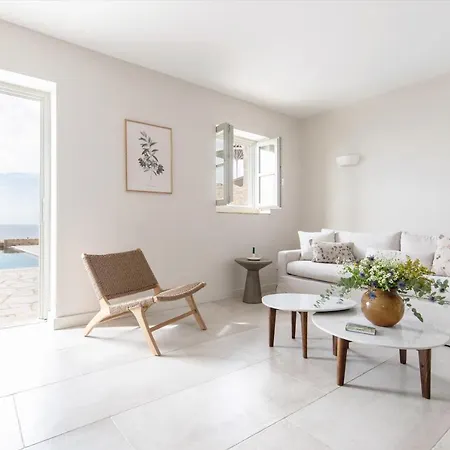 Villa Amani Living