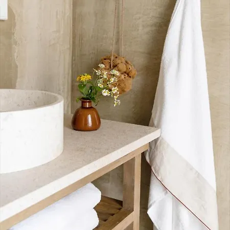 Amani Living * Stoúpa