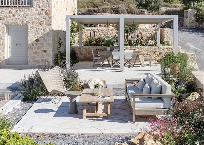 Willa Amani Living *