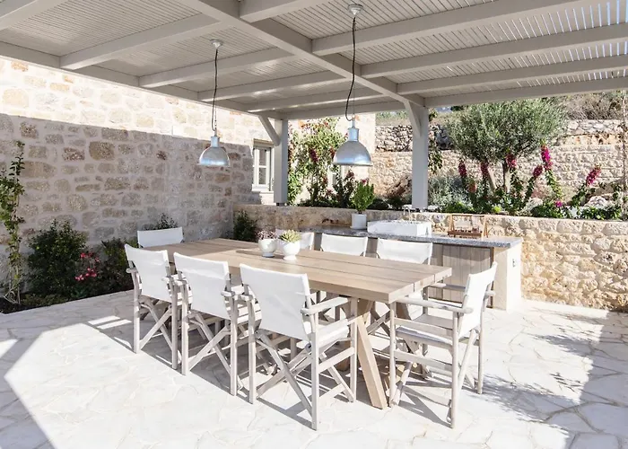 Amani Living Willa Stoúpa