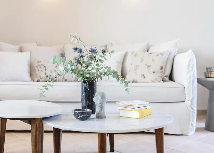 Amani Living Stoúpa